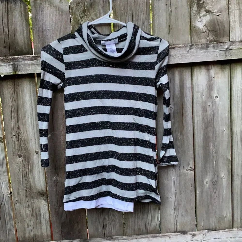 Piper stripped 2 layer top sz. M 7-8